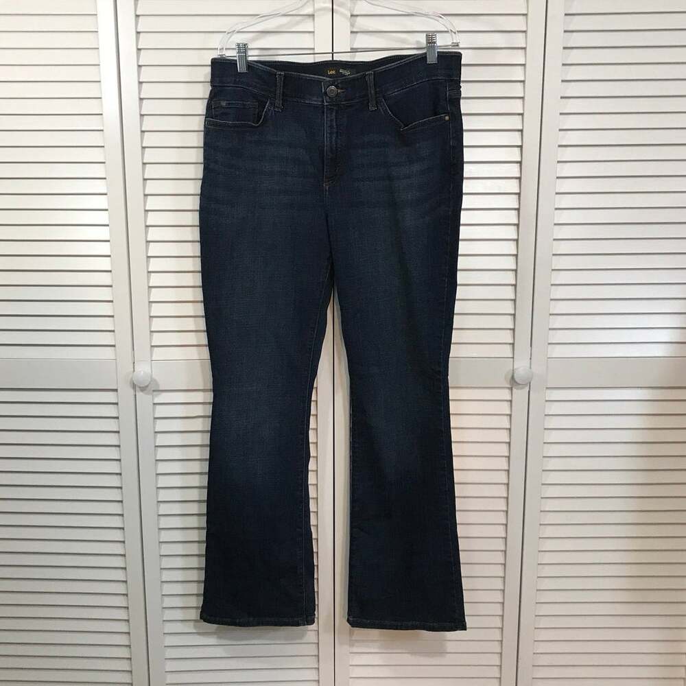 Lee Flex Motion Womens 16M Dark Wash Mid Rise Bootcut Jeans